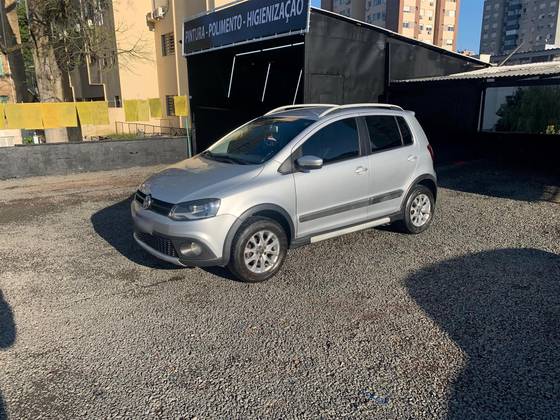VOLKSWAGEN CROSSFOX 1.6 MI FLEX 8V 4P AUTOMATIZADO VOLKSWAGEN CROSSFOX 1.6 MI FLEX 8V 4P AUTOMATIZADO